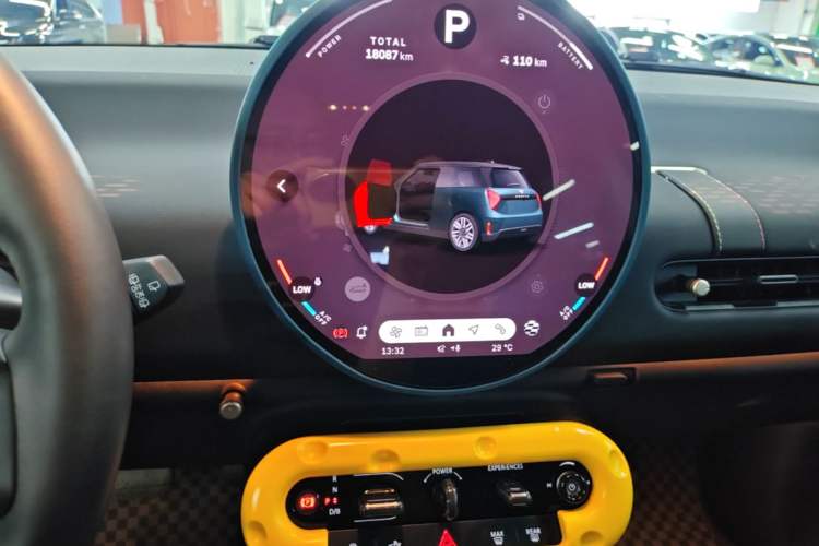 Used MINI Electric COOPER 2025 456km COOPER E Classic Style Audio And AC Panel