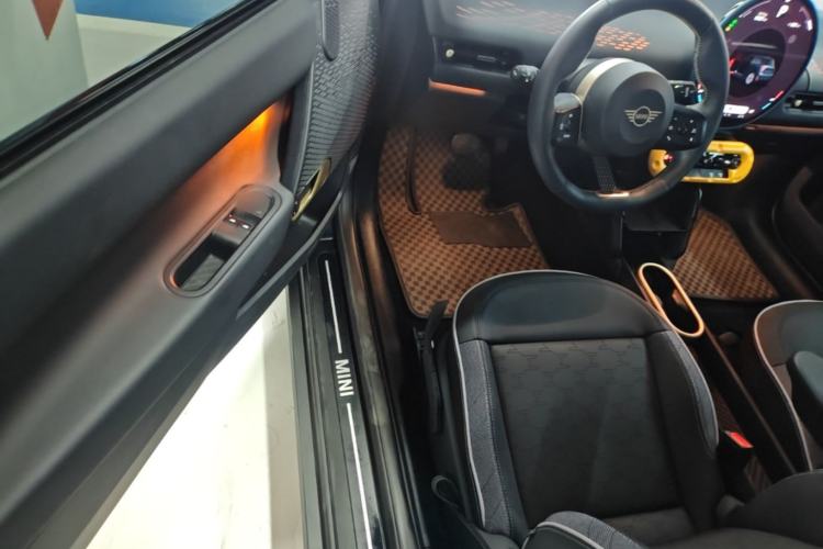 Used MINI Electric COOPER 2025 456km COOPER E Classic Style Driver Seat