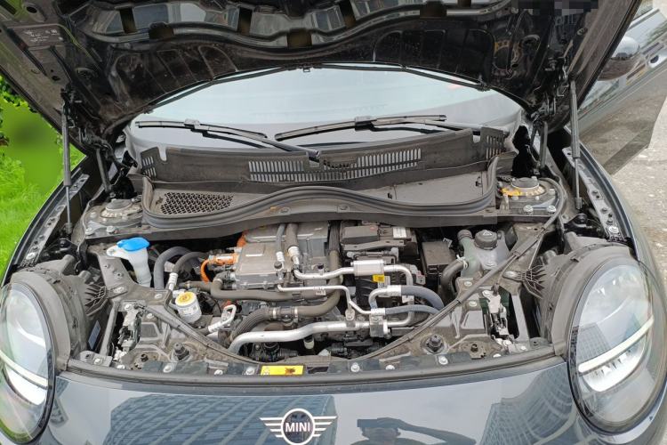 Used MINI Electric COOPER 2025 456km COOPER E Classic Style Engine Bay