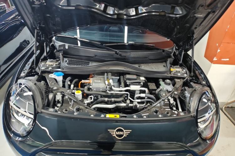 Used MINI Electric COOPER 2025 456km COOPER E Classic Style Engine Bay