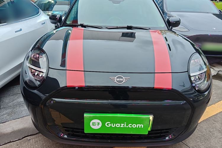 Used MINI Electric COOPER 2025 456km COOPER E Classic Style Front