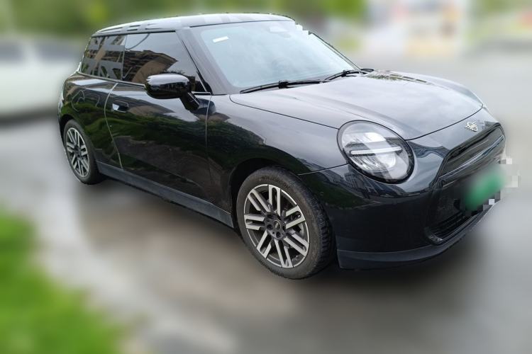 Used MINI Electric COOPER 2025 456km COOPER E Classic Style Front Right 45 Deg