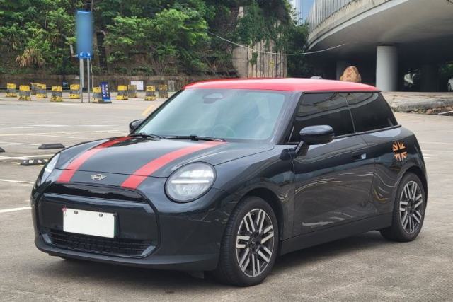Used MINI Electric COOPER 2025 456km COOPER E Classic Style