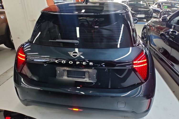 Used MINI Electric COOPER 2025 456km COOPER E Classic Style Rear
