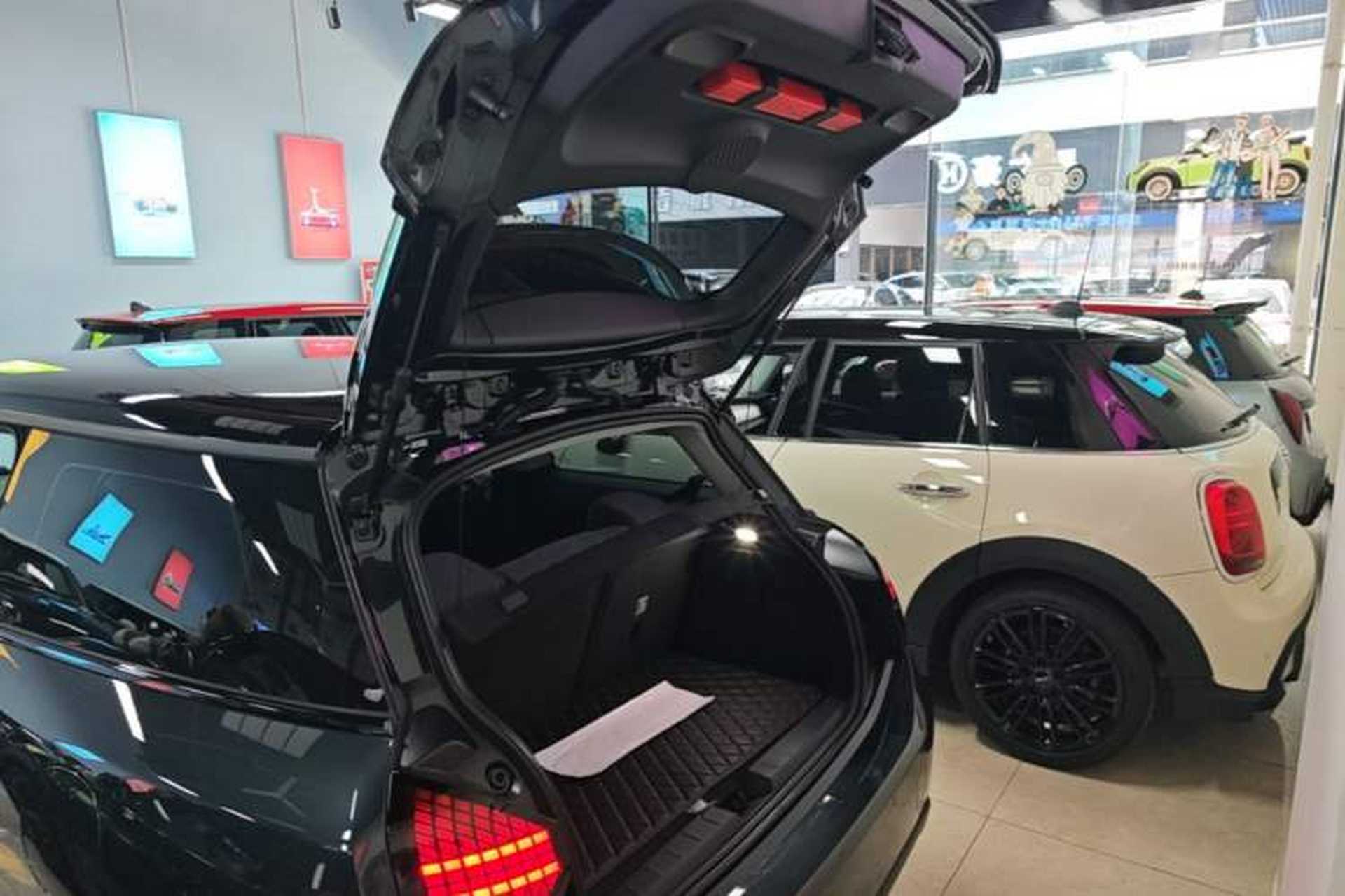 Used MINI Electric COOPER 2025 456km COOPER E Classic Style Trunk