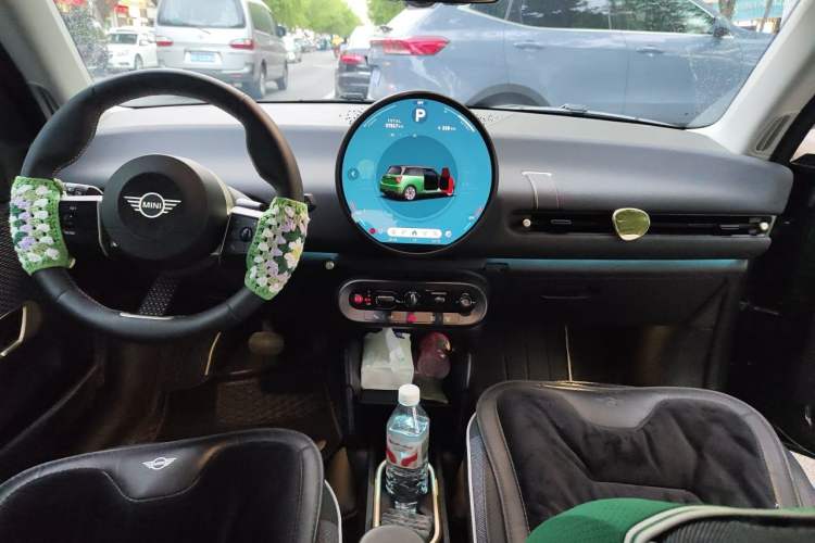 Used MINI Electric COOPER 2025 456km COOPER E Classic Style Center Console