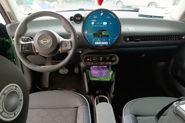 Used MINI Electric COOPER 2025 456km COOPER E Classic Style Center Console