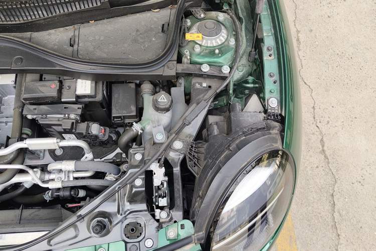 Used MINI Electric COOPER 2025 456km COOPER E Classic Style Engine Bay Left