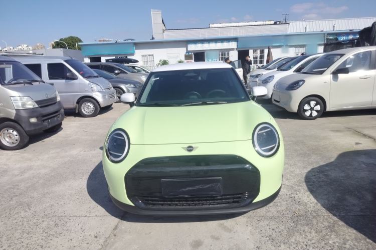 Used MINI Electric COOPER 2025 456km COOPER E Classic Style Exterior 1