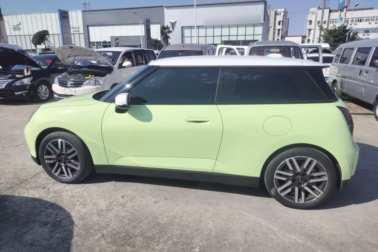 Used MINI Electric COOPER 2025 456km COOPER E Classic Style Exterior 3
