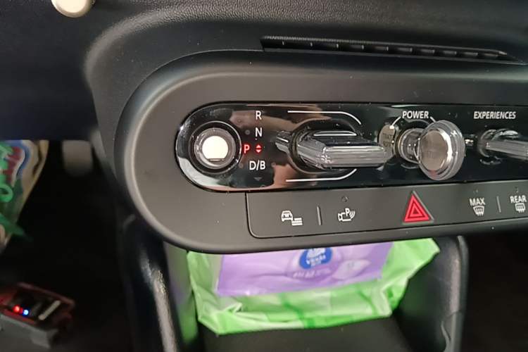 Used MINI Electric COOPER 2025 456km COOPER E Classic Style Gear Lever