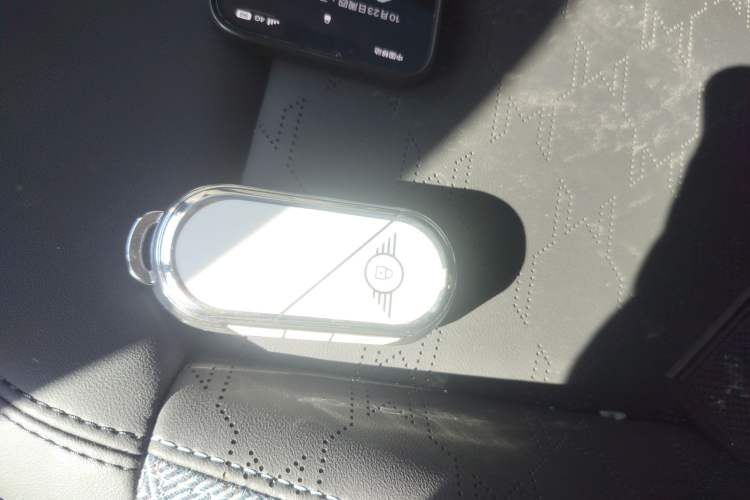 Used MINI Electric COOPER 2025 456km COOPER E Classic Style Interior 1