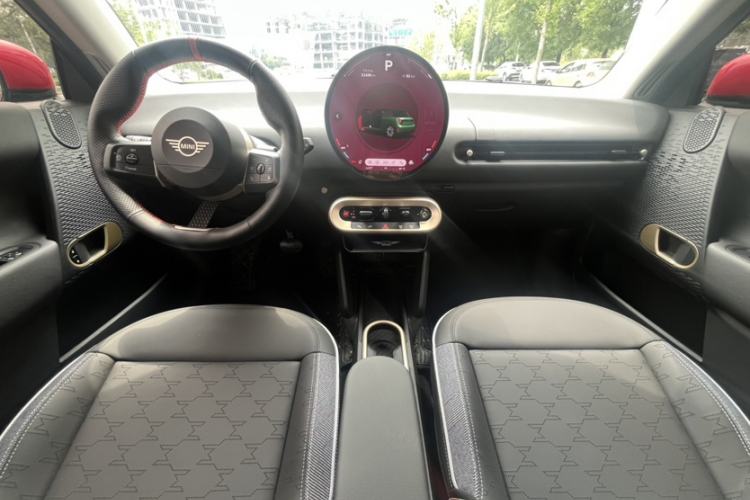 Used MINI Electric COOPER 2025 456km COOPER E Classic Style Interior 1