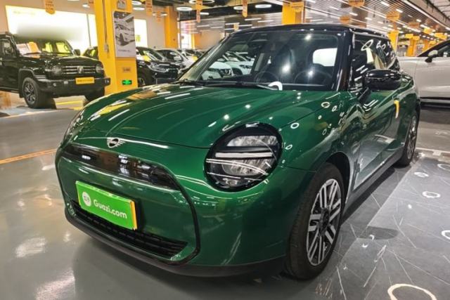 Used MINI Electric COOPER 2025 456km COOPER E Classic Style