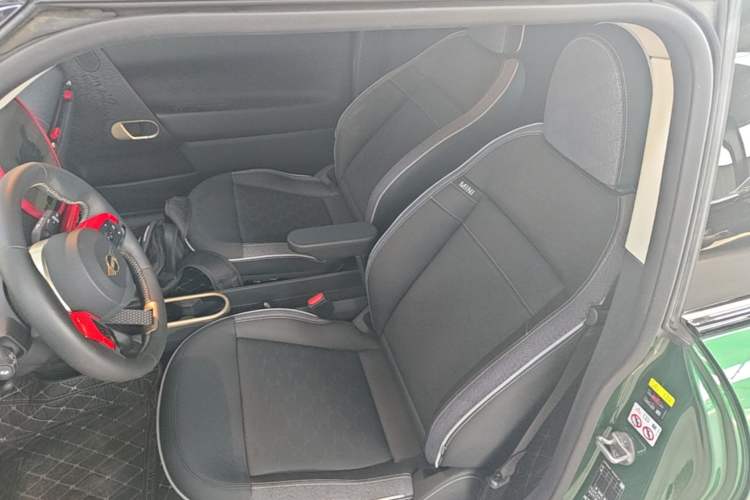 Used MINI Electric COOPER 2025 456km COOPER E Classic Style Left Front Seat