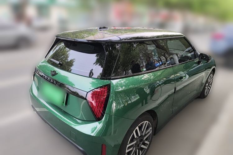 Used MINI Electric COOPER 2025 456km COOPER E Classic Style Rear Right 45 Deg