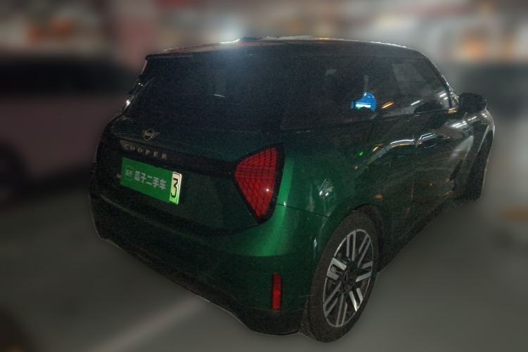 Used MINI Electric COOPER 2025 456km COOPER E Classic Style Rear Right 45 Deg