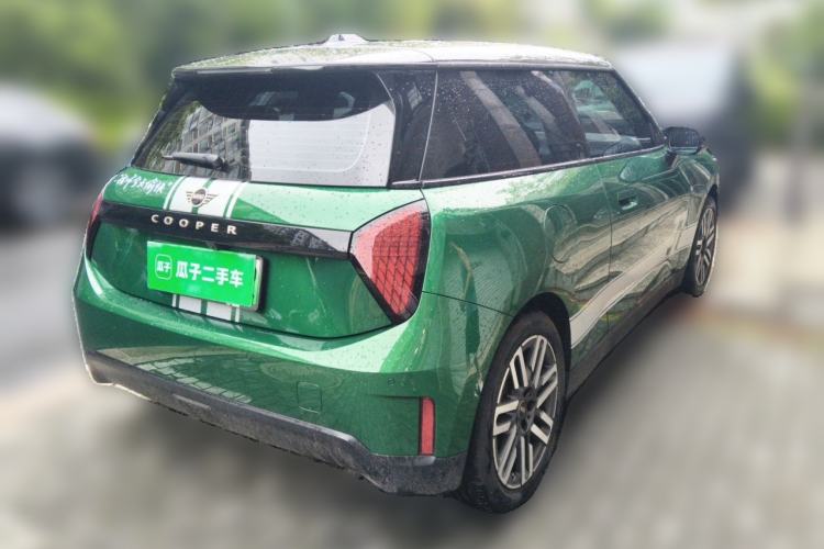 Used MINI Electric COOPER 2025 456km COOPER E Classic Style Rear Right 45 Deg
