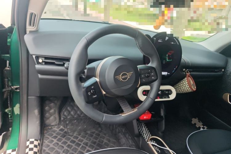 Used MINI Electric COOPER 2025 456km COOPER E Classic Style Steering Wheel