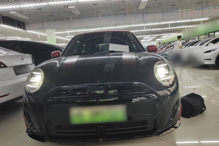 Used MINI Electric COOPER 2025 452km COOPER SE Spring by the Sea Limited Edition Front
