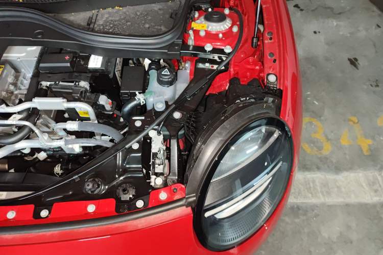 Used MINI Electric COOPER 2025 456km COOPER E Classic Style Engine Bay Left