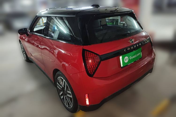 Used MINI Electric COOPER 2025 456km COOPER E Classic Style Rear Left 45 Deg