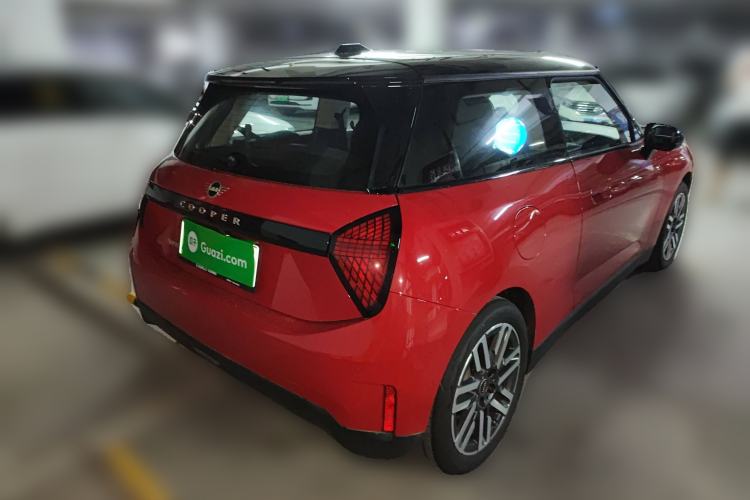 Used MINI Electric COOPER 2025 456km COOPER E Classic Style Rear Right 45 Deg