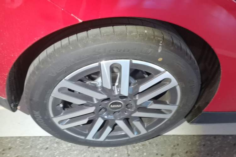 Used MINI Electric COOPER 2025 456km COOPER E Classic Style Right Rear Wheel Hub
