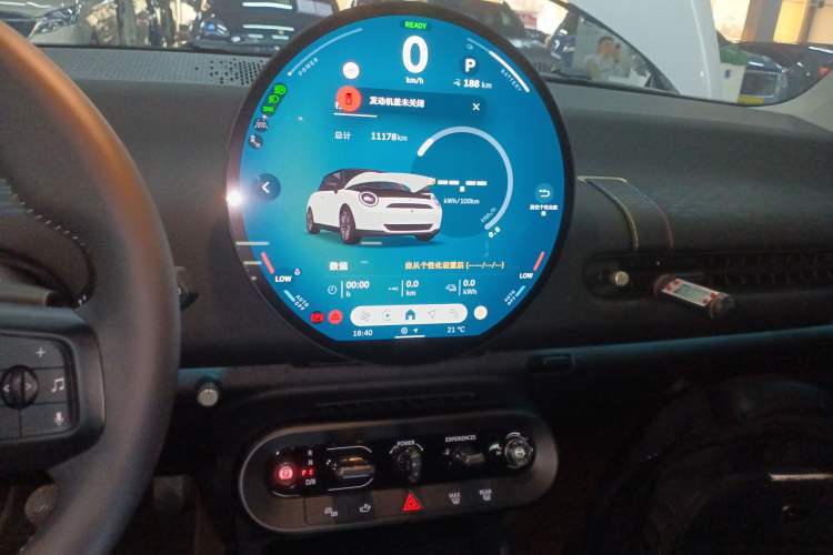 Used MINI Electric COOPER 2025 456km COOPER E Classic Style Audio And AC Panel