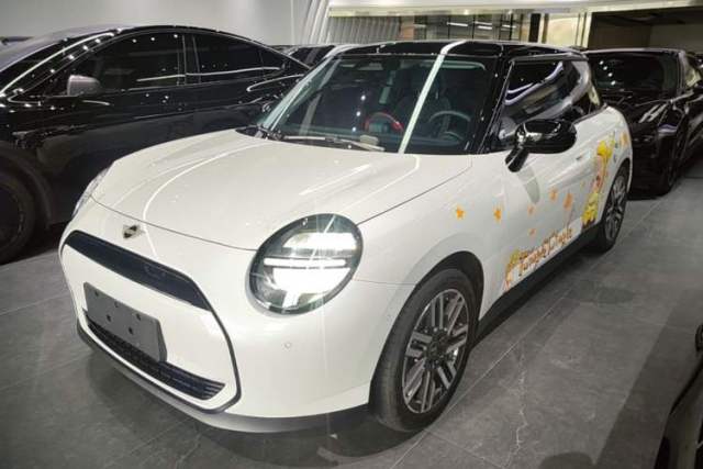 Used MINI Electric COOPER 2025 456km COOPER E Classic Style
