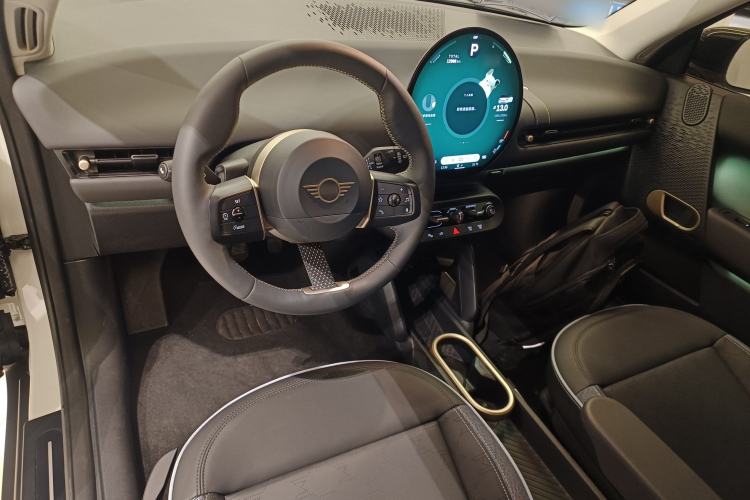 Used MINI Electric COOPER 2025 456km COOPER E Classic Style Center Console