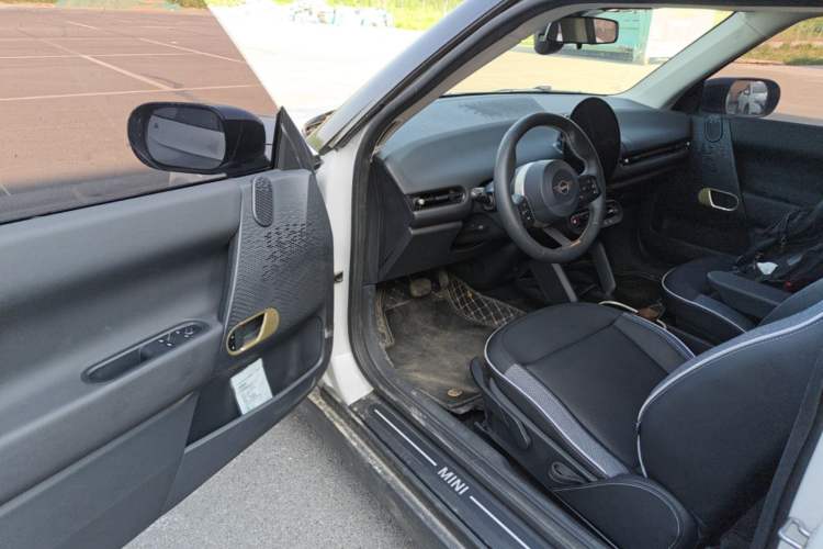Used MINI Electric COOPER 2025 456km COOPER E Classic Style Driver Seat