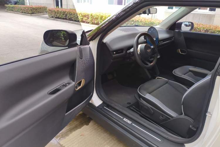 Used MINI Electric COOPER 2025 456km COOPER E Classic Style Driver Seat