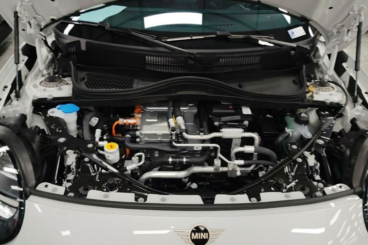 Used MINI Electric COOPER 2025 456km COOPER E Classic Style Engine Bay