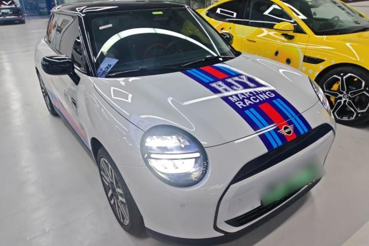 Used MINI Electric COOPER 2025 456km COOPER E Classic Style Exterior 1