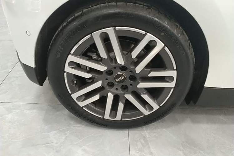 Used MINI Electric COOPER 2025 456km COOPER E Classic Style Exterior 2