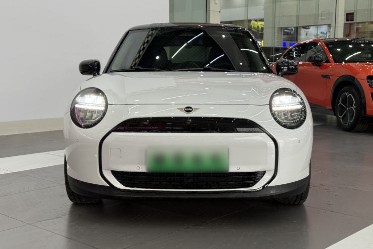 Used MINI Electric COOPER 2025 456km COOPER E Classic Style Exterior 4