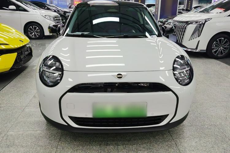 Used MINI Electric COOPER 2025 456km COOPER E Classic Style Front