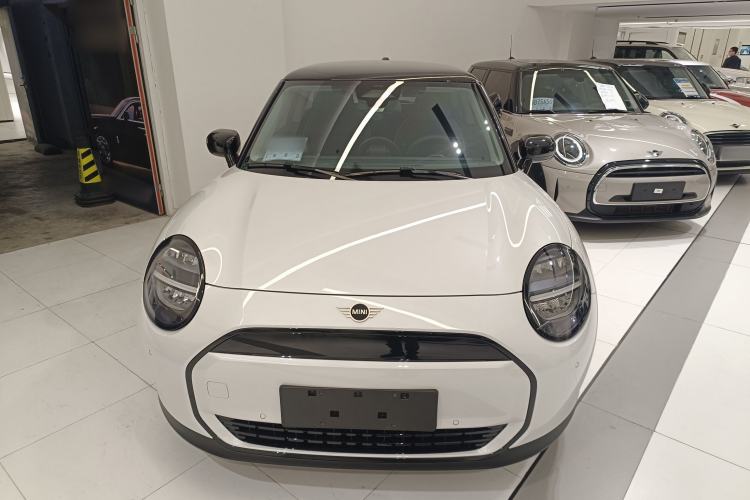Used MINI Electric COOPER 2025 456km COOPER E Classic Style Front
