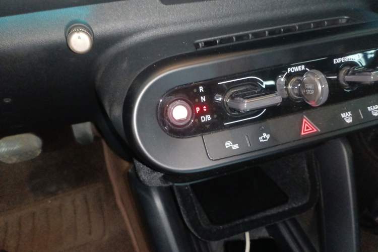 Used MINI Electric COOPER 2025 456km COOPER E Classic Style Gear Lever