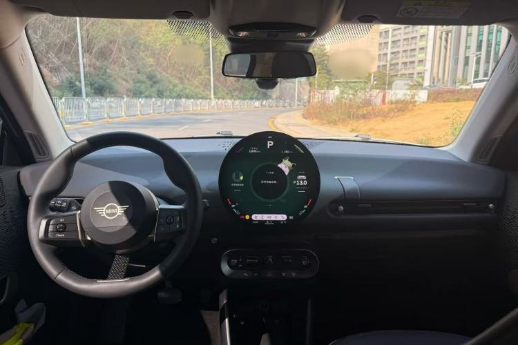 Used MINI Electric COOPER 2025 456km COOPER E Classic Style Interior 3