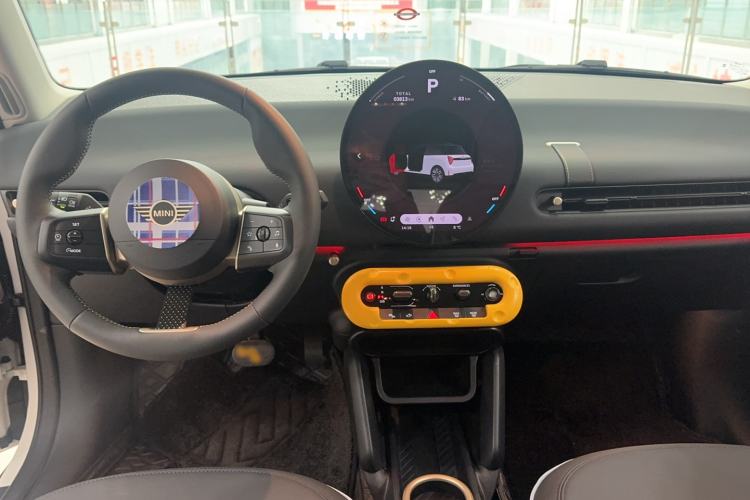 Used MINI Electric COOPER 2025 Model Facelift 466km COOPER E Classic Style Interior 3