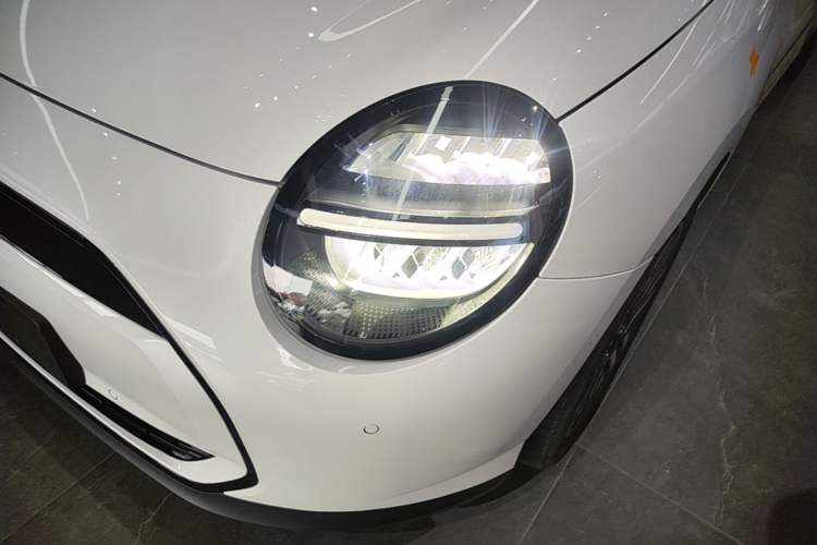 Used MINI Electric COOPER 2025 456km COOPER E Classic Style Left Front Headlight