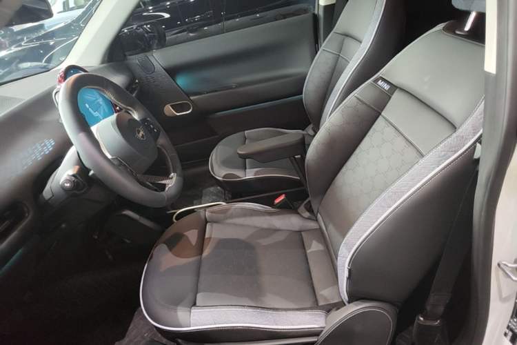 Used MINI Electric COOPER 2025 456km COOPER E Classic Style Left Front Seat