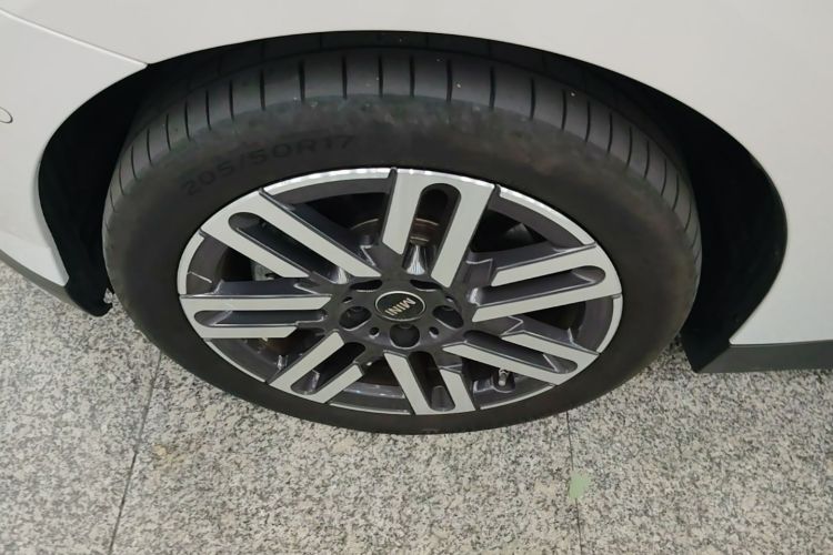 Used MINI Electric COOPER 2025 456km COOPER E Classic Style Left Front Wheel Hub