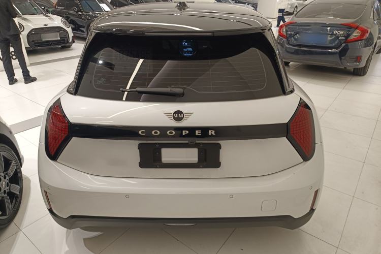 Used MINI Electric COOPER 2025 456km COOPER E Classic Style Rear