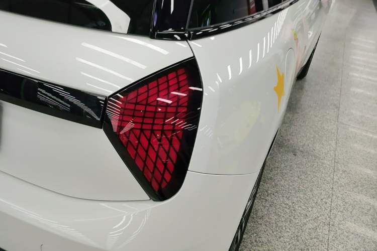 Used MINI Electric COOPER 2025 456km COOPER E Classic Style Right Rear Taillight