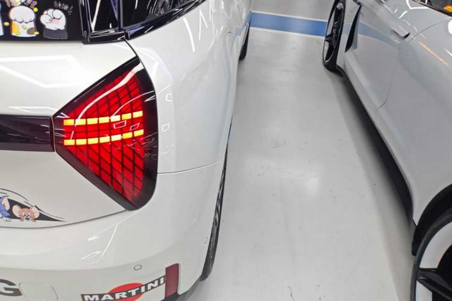 Used MINI Electric COOPER 2025 456km COOPER E Classic Style Right Rear Taillight