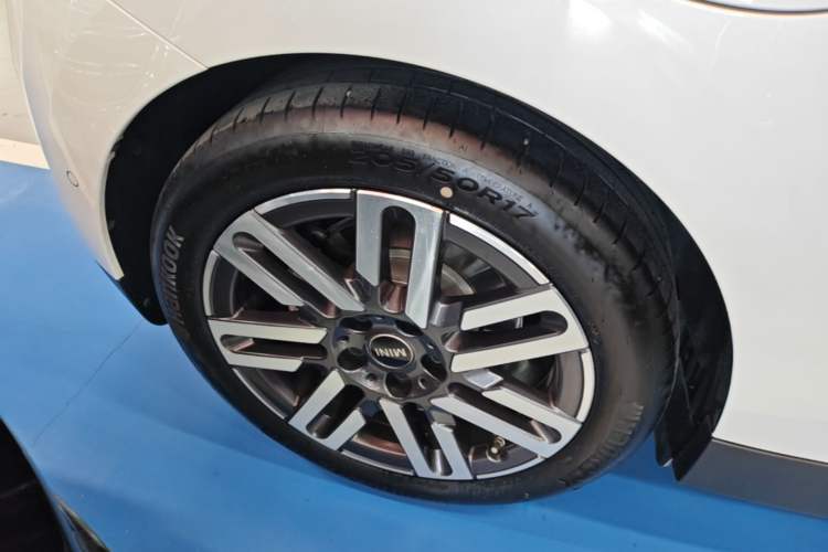Used MINI Electric COOPER 2025 Model Facelift 466km COOPER E Classic Style Right Rear Wheel Hub