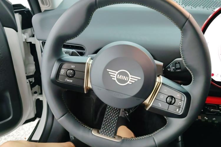 Used MINI Electric COOPER 2025 456km COOPER E Classic Style Steering Wheel
